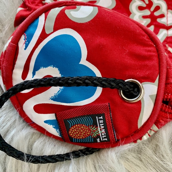 Triangle Hawaiian Floral Crossbody Beach Mini - Picture 4 of 5